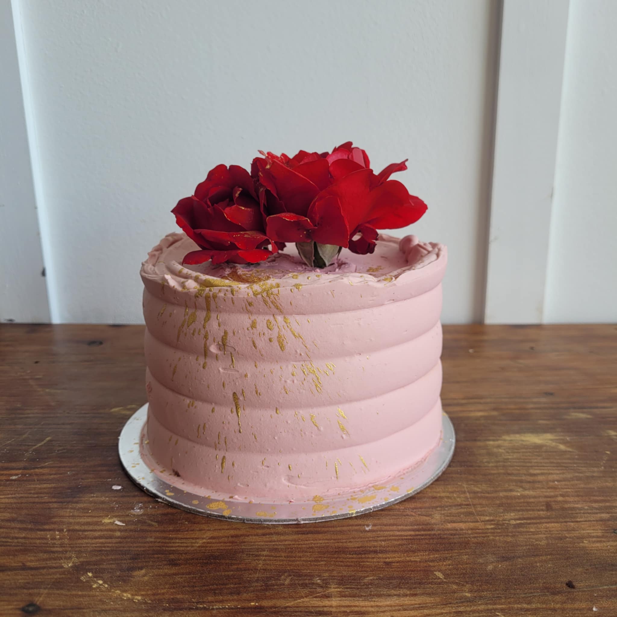 5″ Vanilla Cake With Chocolate Mousse Centre