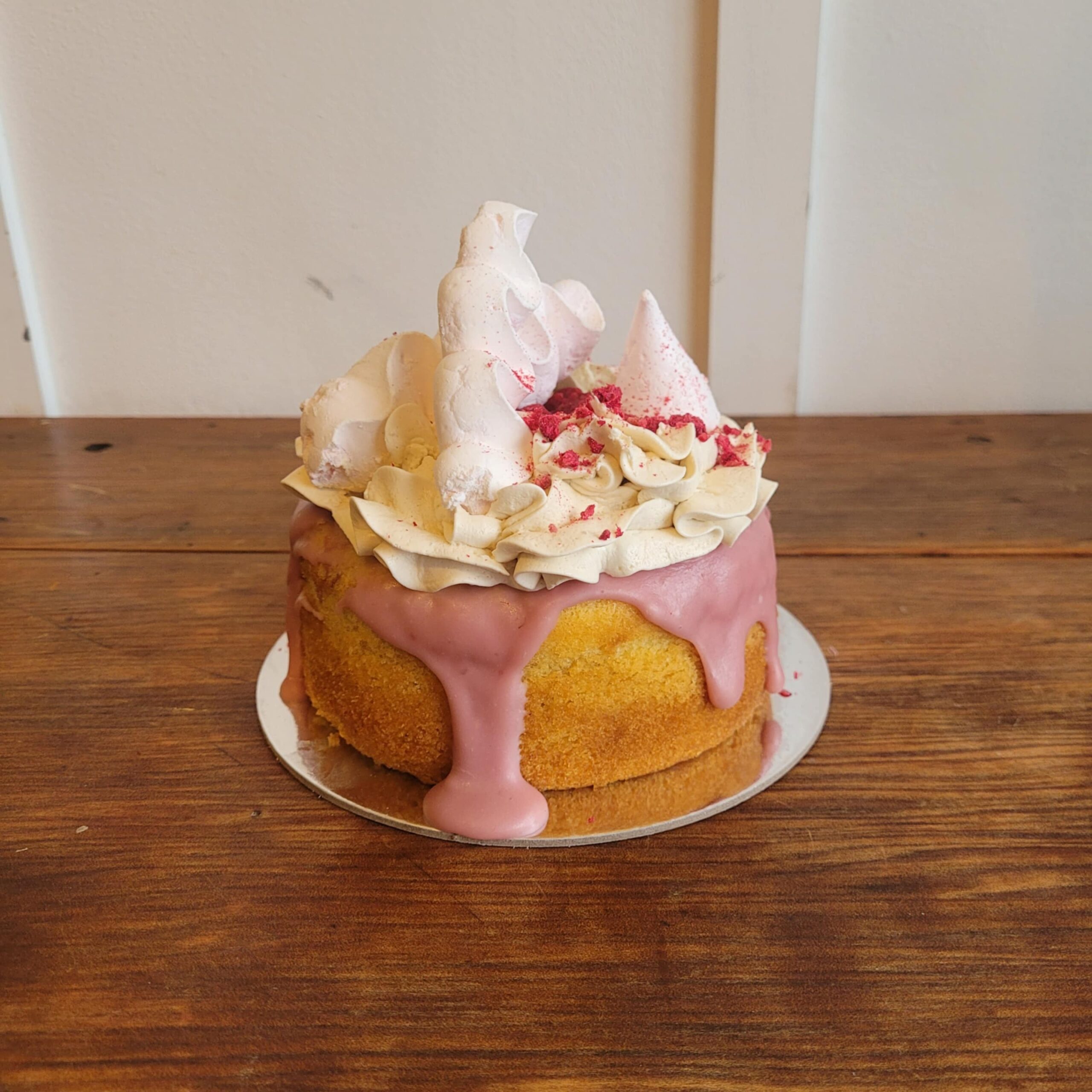 5″ Raspberry And White Chocolate Cake