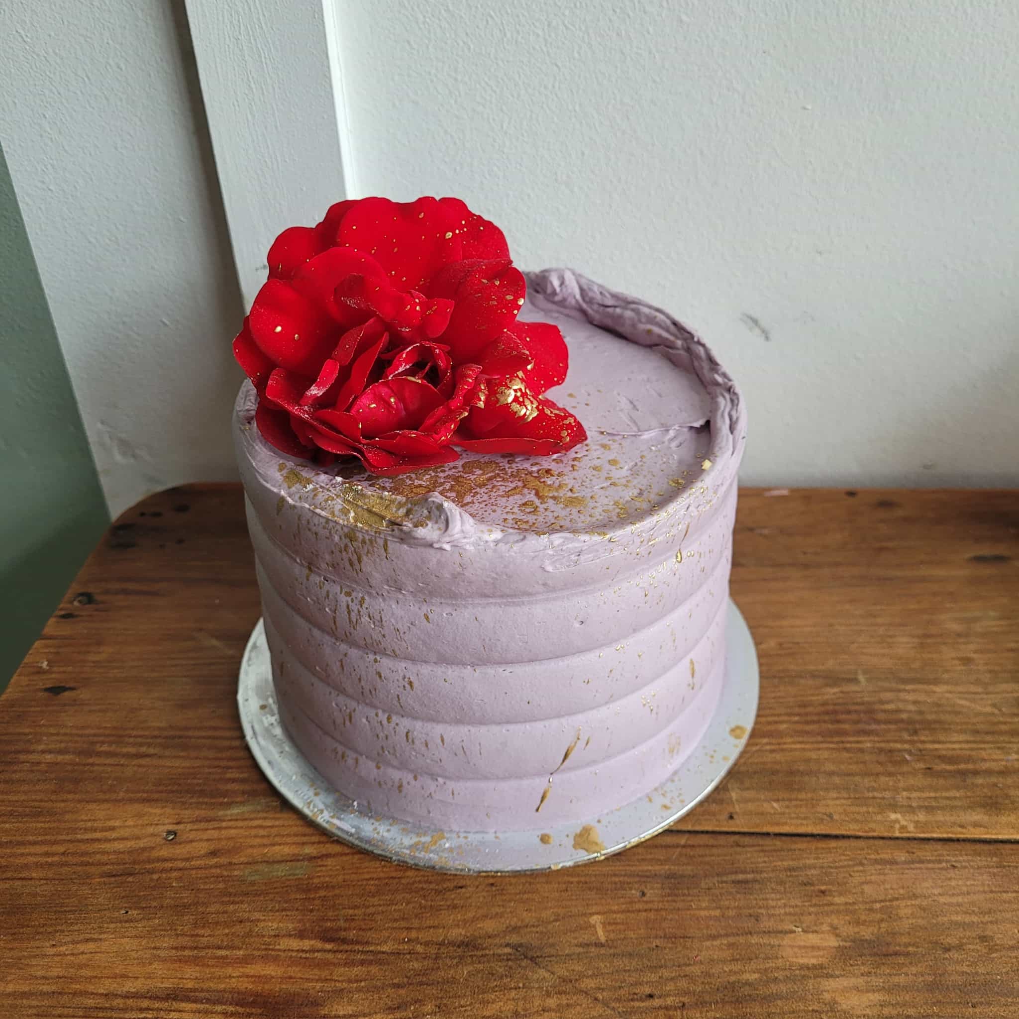 5″ Vanilla Cake With Caramel Centre