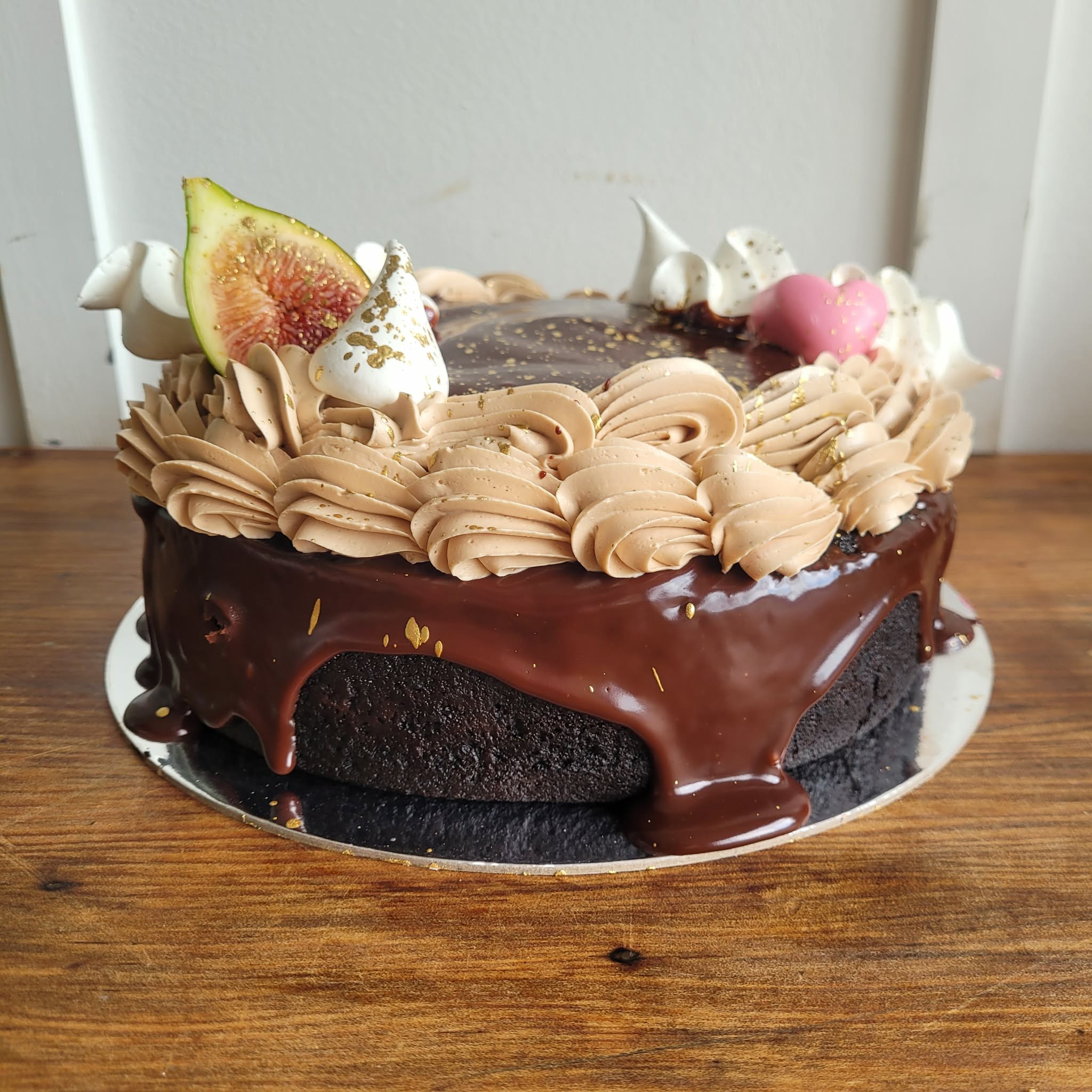 8″ Chocolate Cake
