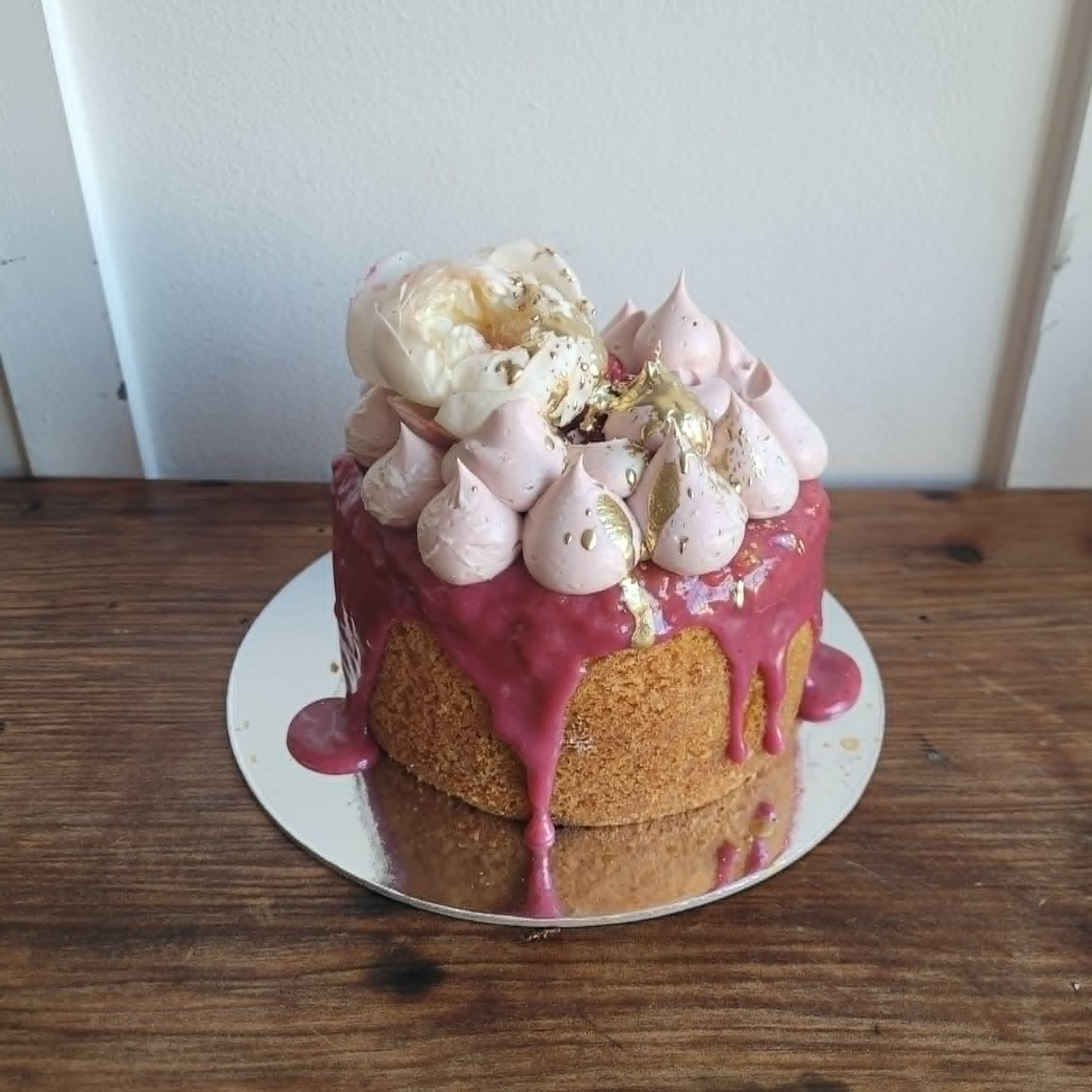5″ White Chocolate And Raspberry Cake