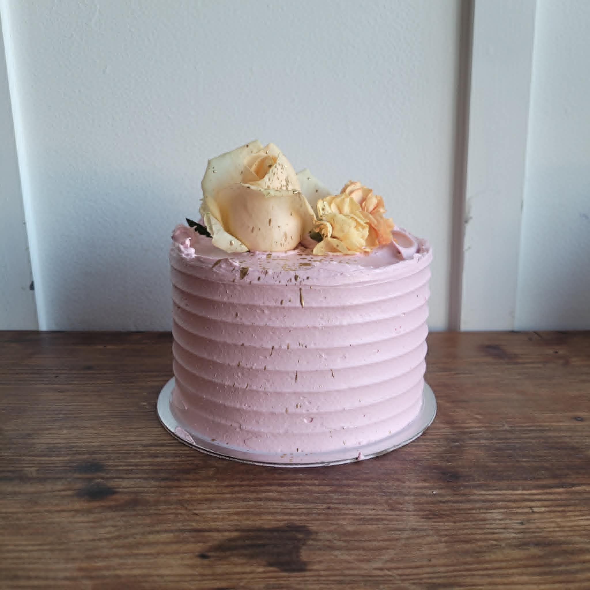 5″ White Chocolate Mud Cake