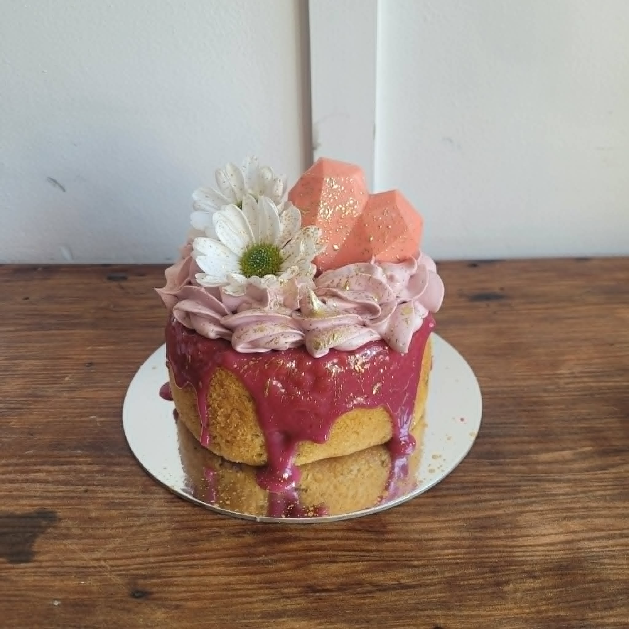 5″ White Chocolate And Raspberry Cake
