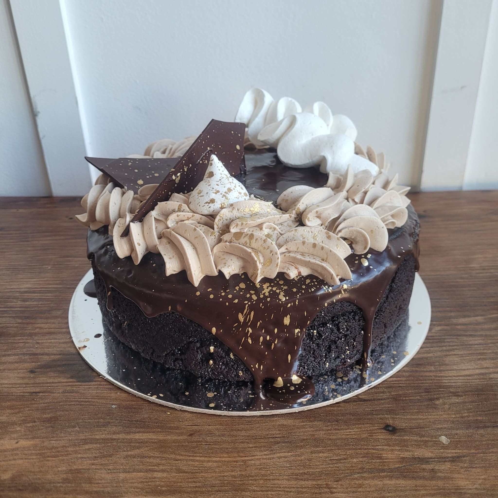 8″ Chocolate Cake