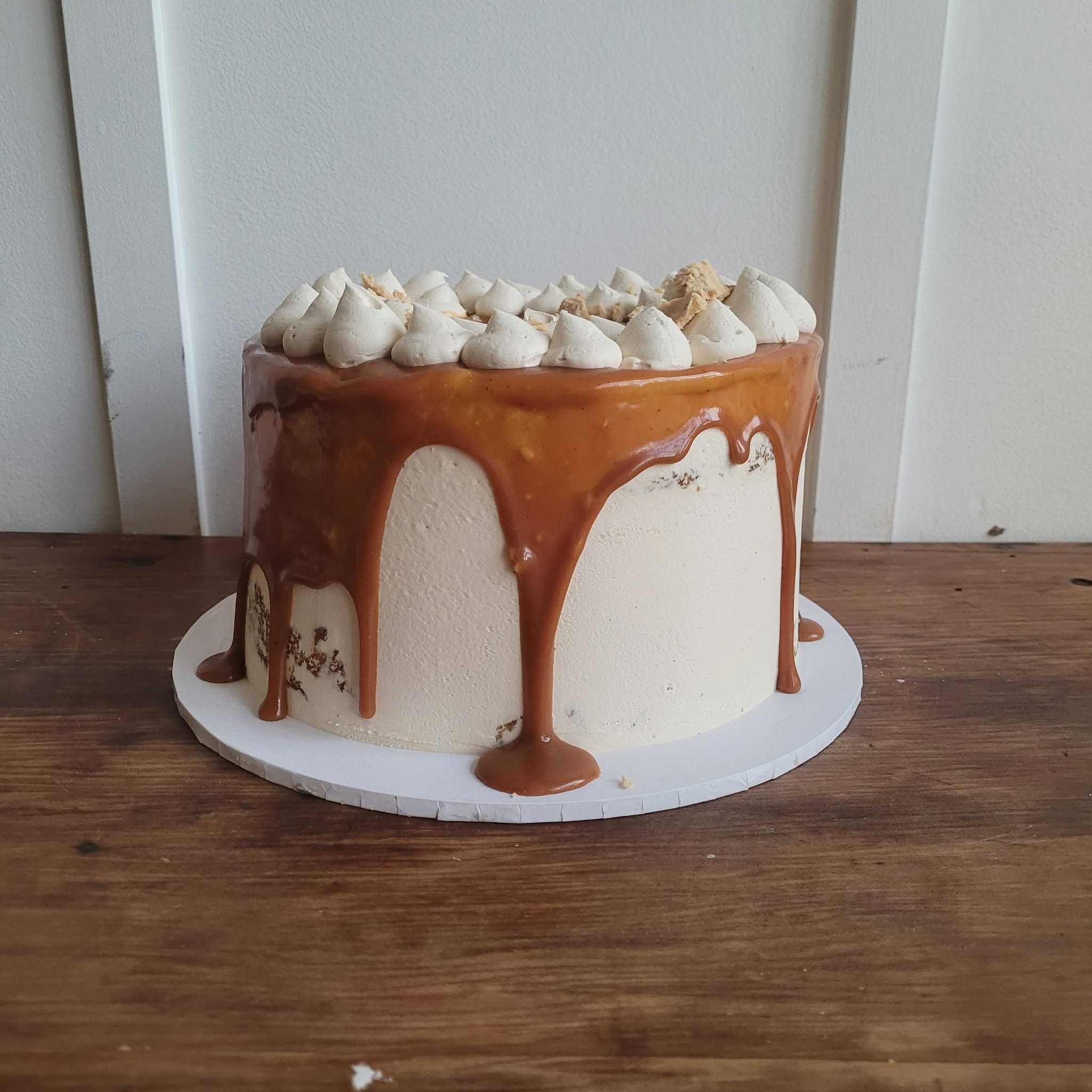 8″ Carrot Caramel Cake