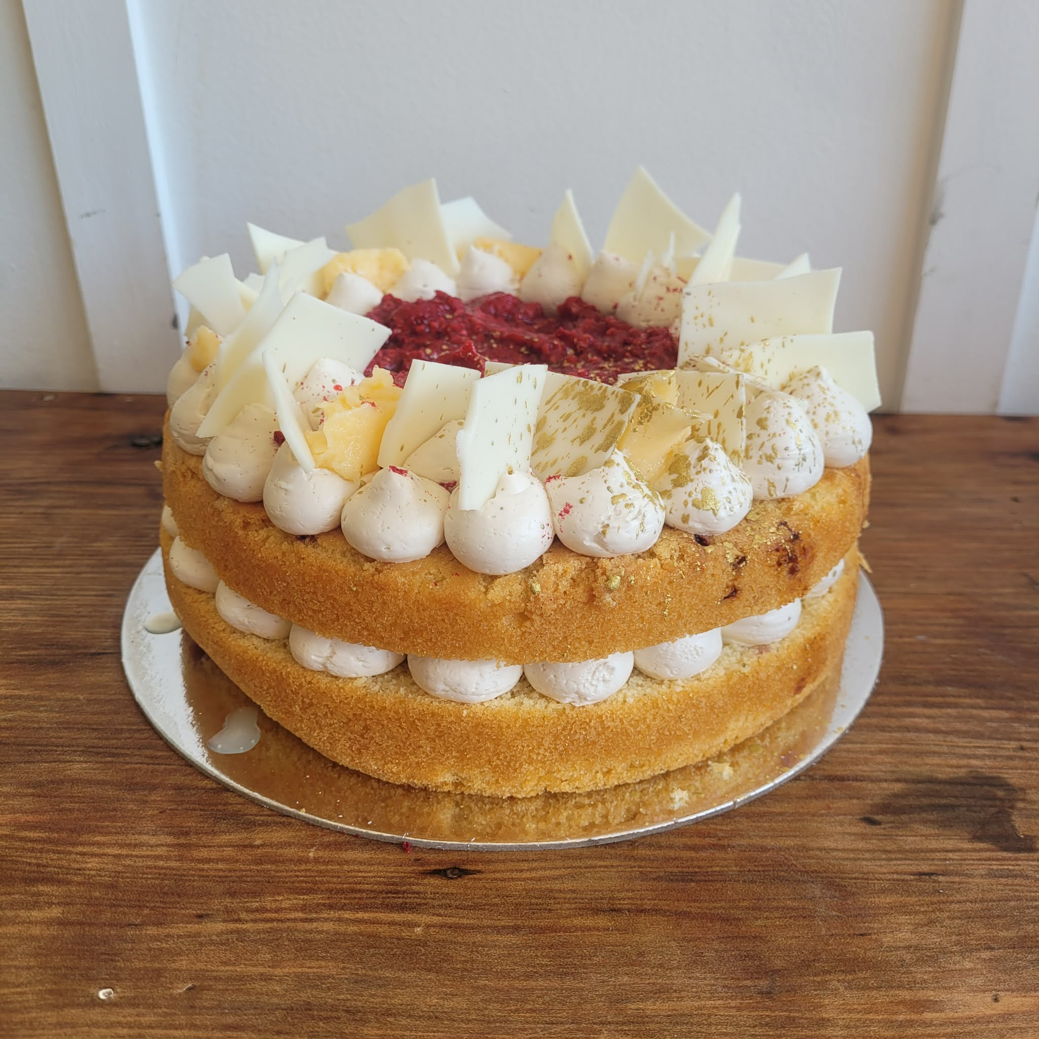 8″ Lemon And Raspberry Cake