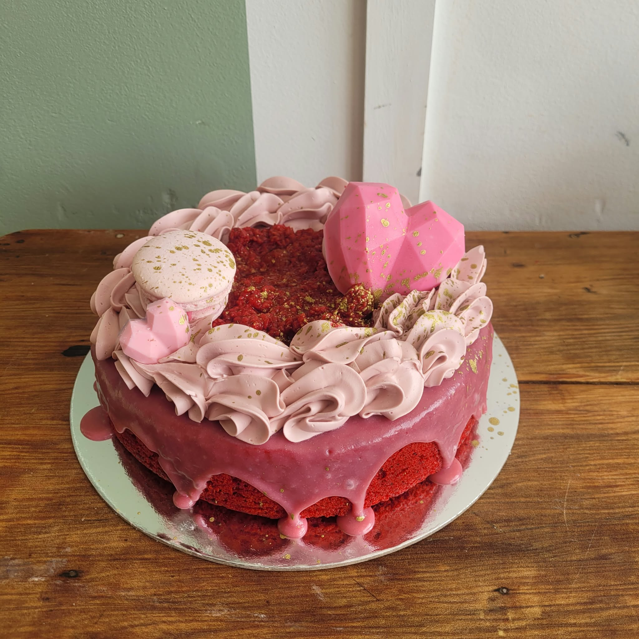 8″ Red Velvet, White Chocolate And Raspberry Cake